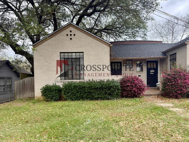 Building Photo - Tour Today! 2 Bedroom 1 Bathroom!