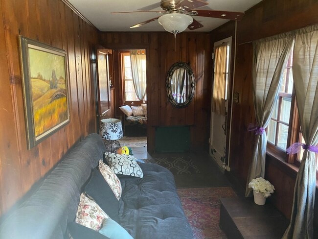 Photo - 1149 Pen Park Rd