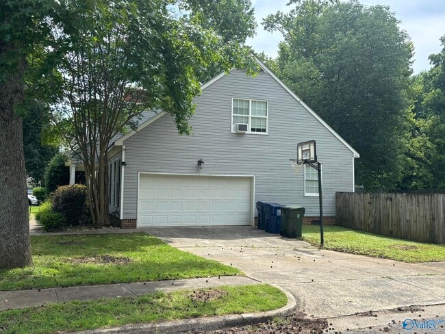 Photo - 135 Suffolk Dr