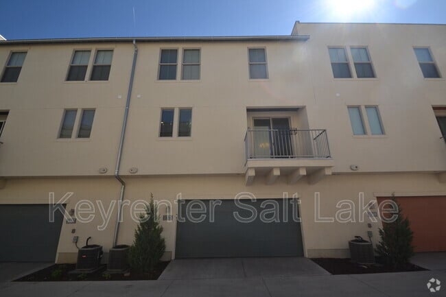 Building Photo - 11373 S Oakmond Rd Rental
