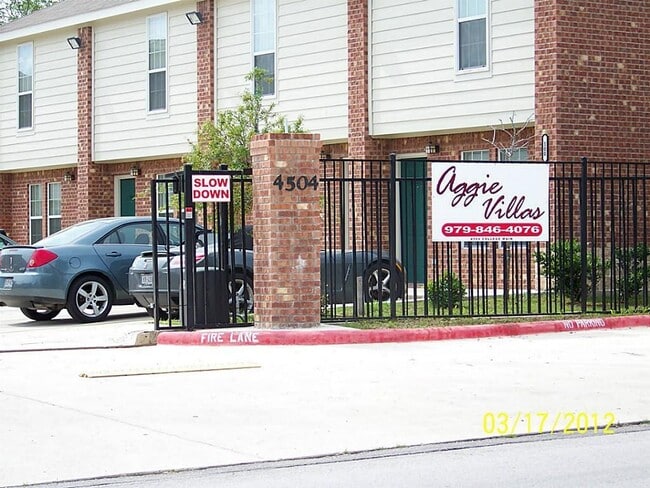 Photo - 4504 College Main St Unit 114