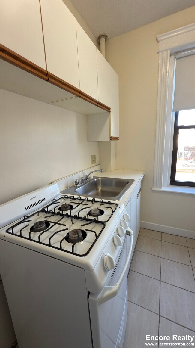 Photo - 1169 Commonwealth Ave