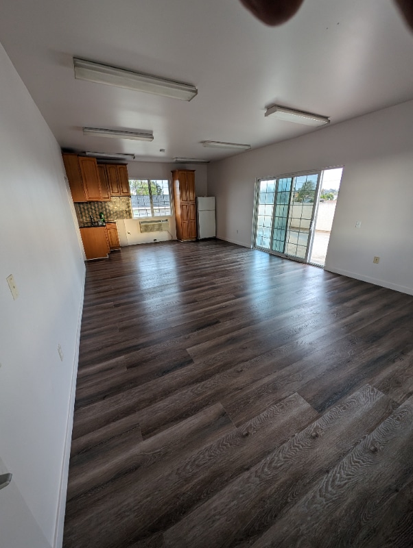 Photo - 11316 Atlantic Ave Apartamento Unidad B