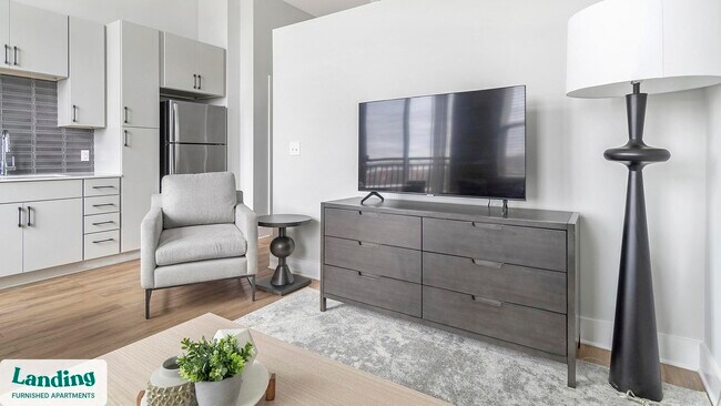 Photo - 545 Foster St Unidad 611.1403761