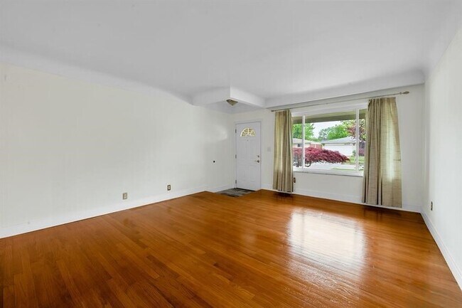 Photo - 28314 James Dr