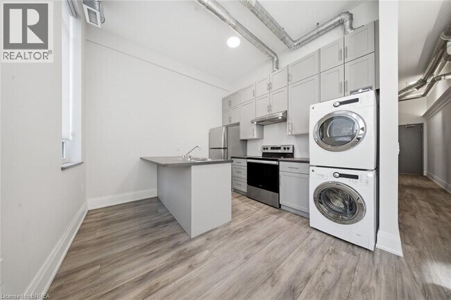 Photo - 11 Queen St Unit 201