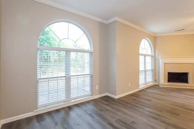 Photo - 724 S Fairfield Dr