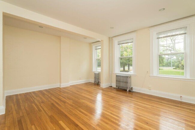 Photo - 286 Chestnut Hill Ave Unit 2