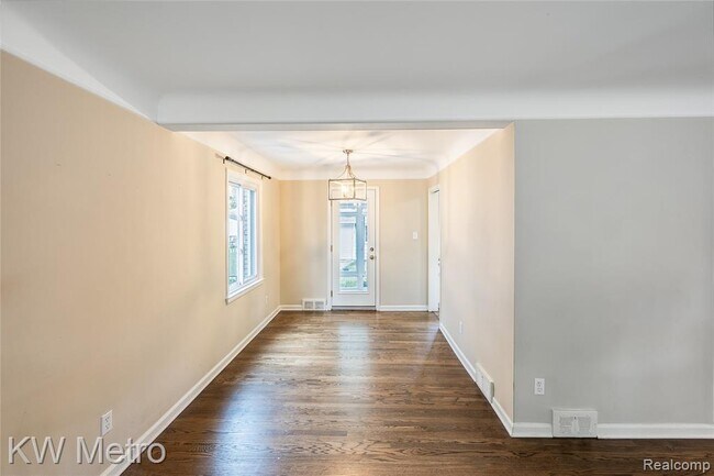 Photo - 1316 Lyons Ave