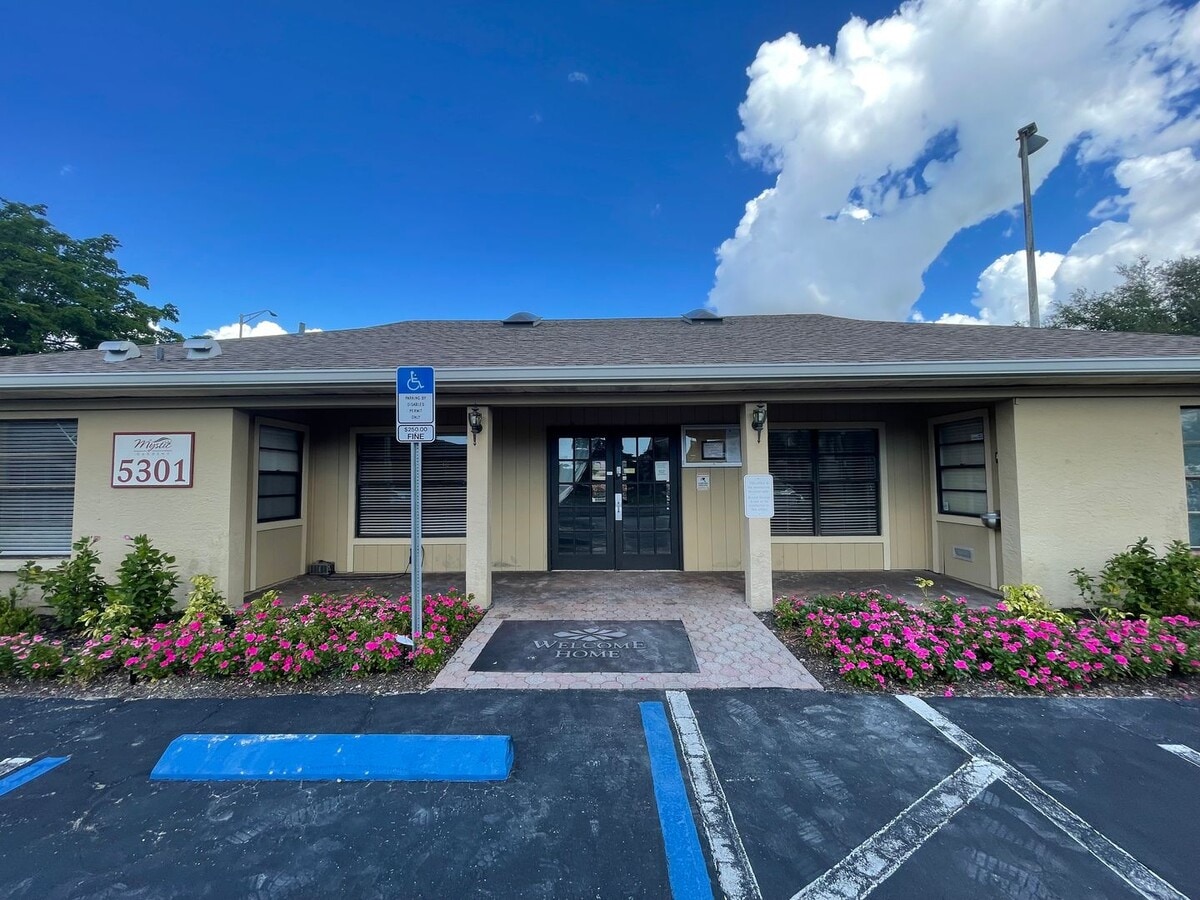 Photo - ANNUAL RENTAL - 1 BED / 1 BATH CONDO AT MY...