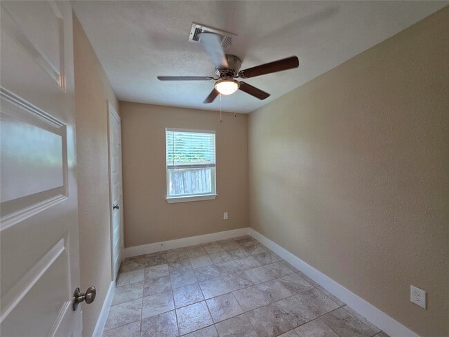 Photo - 2306 19th Ave N