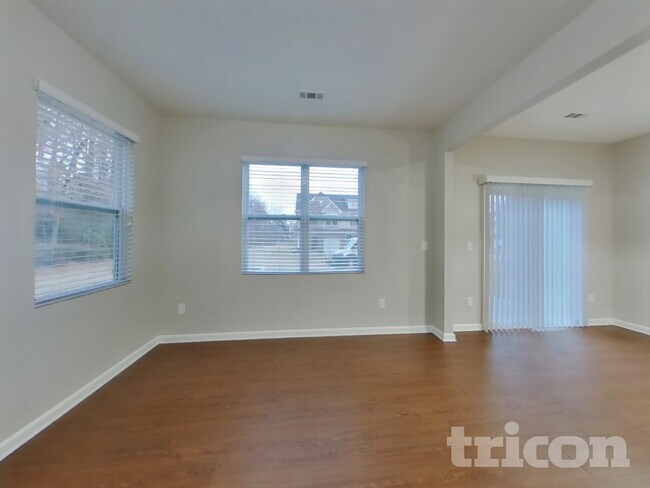 Photo - 2034 Aragon Lane