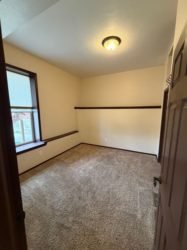 Photo - 943-943 W Granite St Unit 941- 943 W Granite