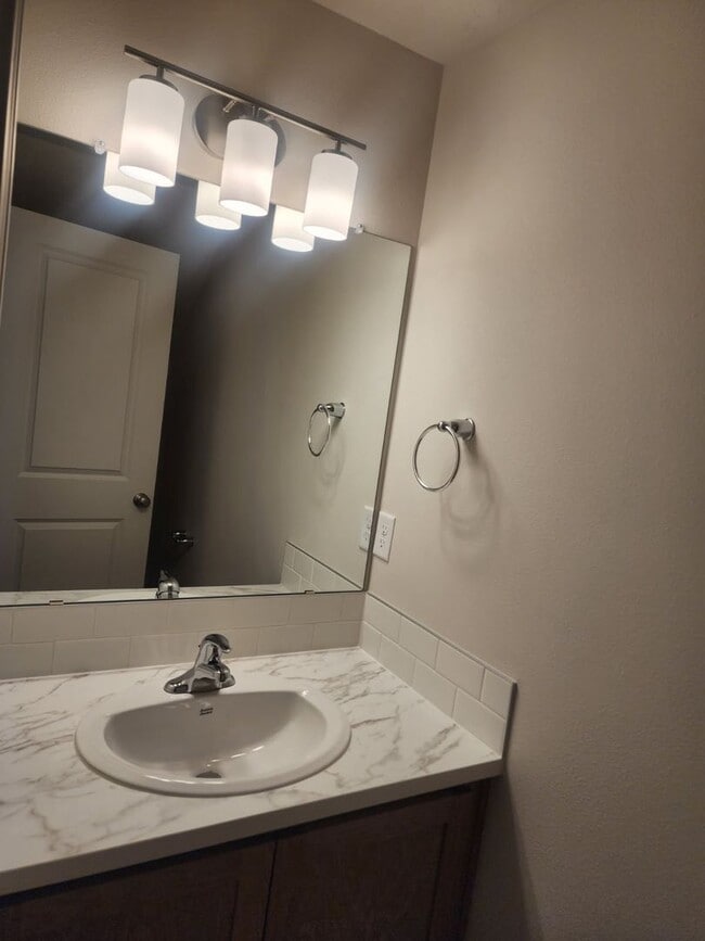 Photo - New Construction 3 Bedroom Townhome-Style Duplex – Modern Living in Madras