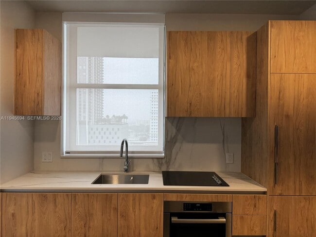 Photo - 11 NE 6th St Unidad 1601