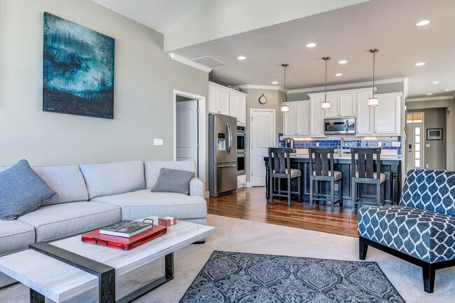 Open area, spacious, living room and kitchen - 1410 Promontory Bluff Vw