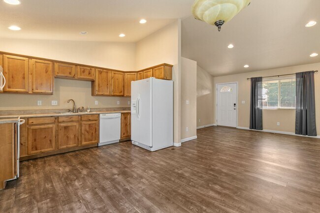 2235 Sopris Cir