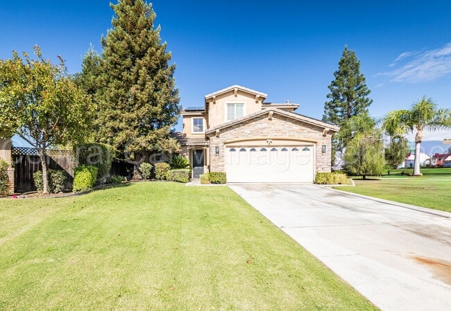 Photo - 4 Bedroom/3 Bath Home with Solar, Pool and...