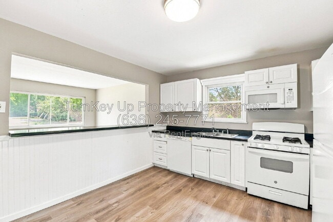 Photo - 257 Connolly Dr