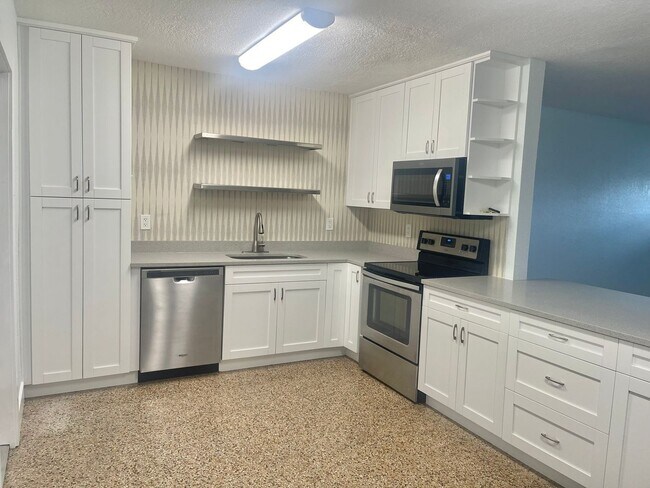 Photo - Adorable Apollo Beach Home for Rent Brin...