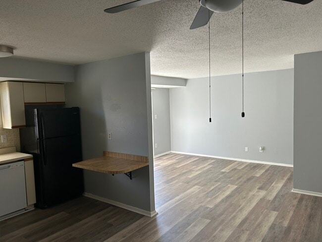 Photo - 11913 Tarragon Rd Unit J