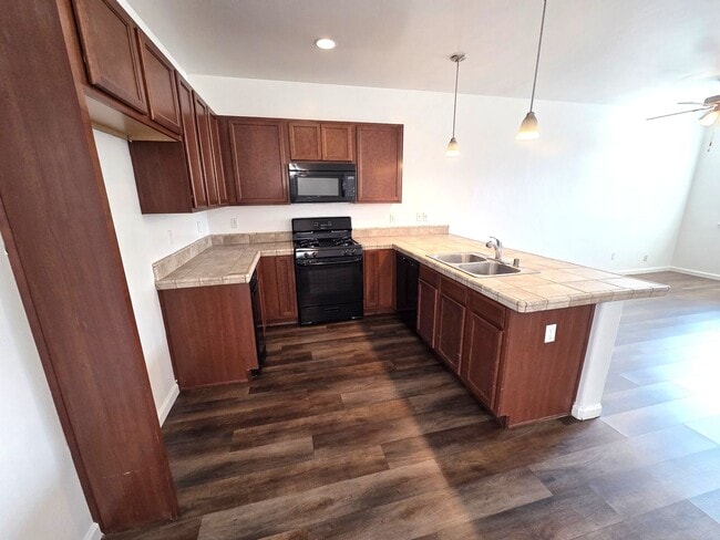 Photo - Beautiful 3 Bedroom 2.5 Townhouse by Summit Charter Academy