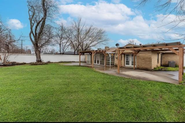 Photo - 1906 N O'Connor Rd