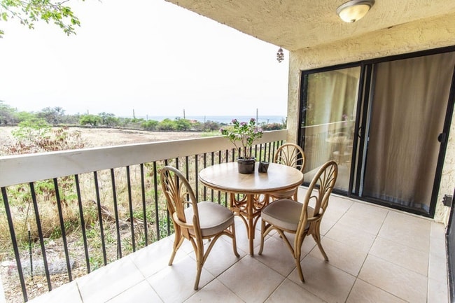 Photo - 75-5863-5863 Kuakini Hwy Unidad 108