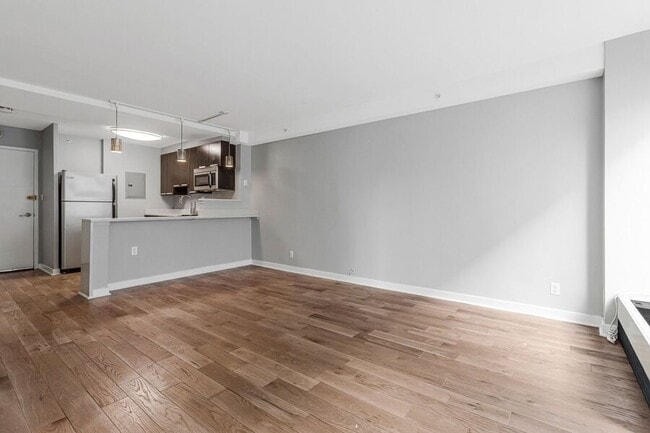 Photo - 1101 3rd St SW