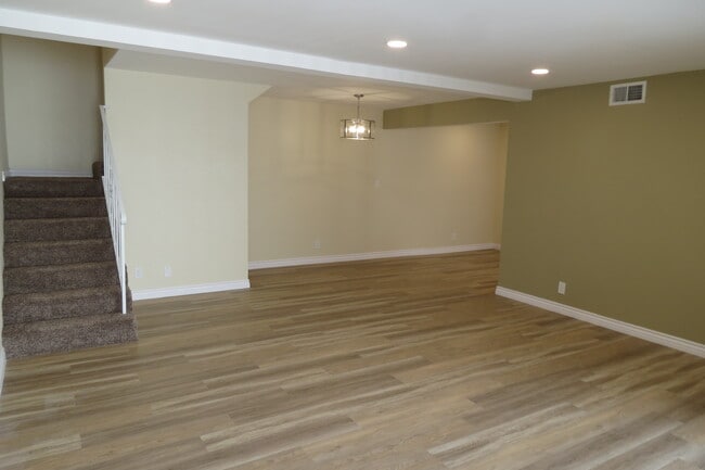 Photo - 357 E Providencia Ave