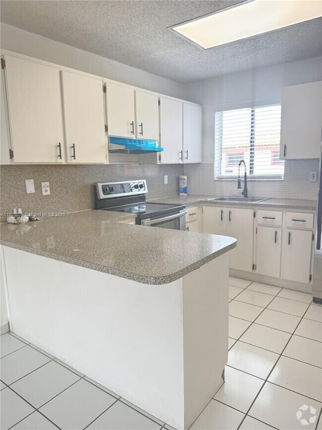 Building Photo - 6215 W 22nd Ct Unit 25 Rental