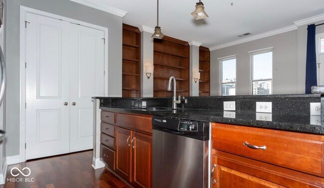 Photo - 355 E Ohio St Condo Unit 319
