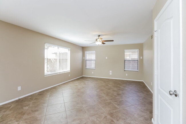 65 W Dexter Way