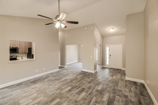 Photo - 1068 Ardmore St