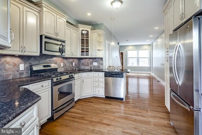 Building Photo - 2243 Kimball St Rental