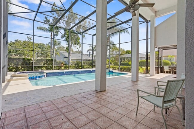 Photo - 2-Story pool home in The Fairways of Hunte...