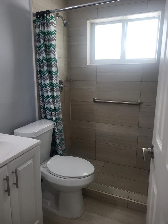 Photo - 6226 Miramar Pkwy Unit 7