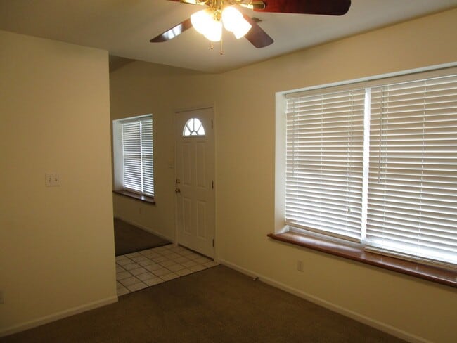 Photo - 1616-1618-1618 Juniper Dr