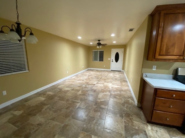 Photo - 1111 Parkview Ln