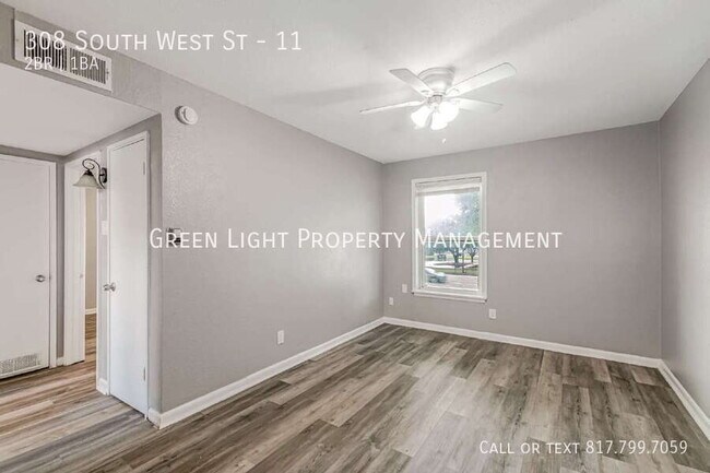 Photo - 308 S W St Unit 11