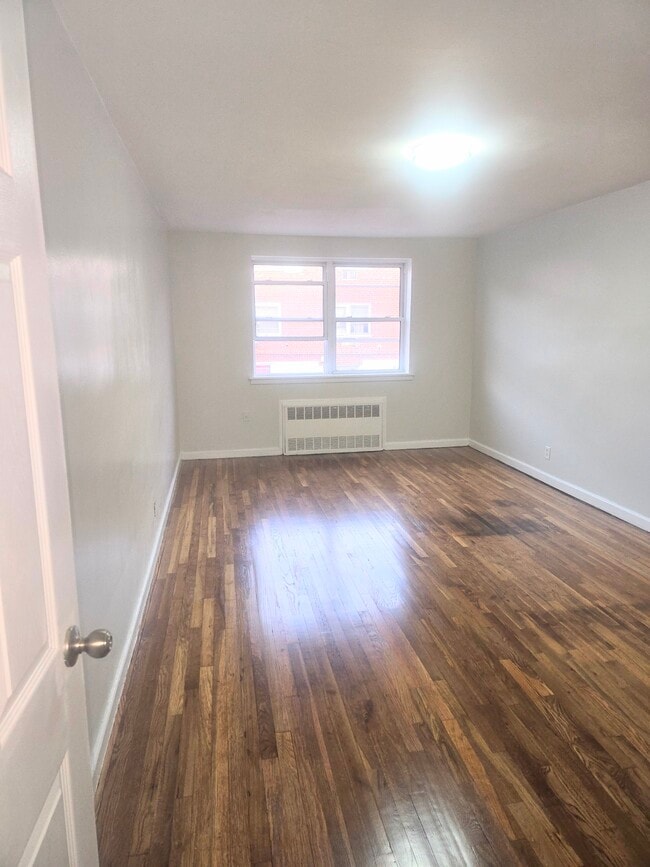 Photo - 1037 E 57th St Unit First Floor