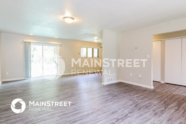 Photo - 727 Sheffield Rd