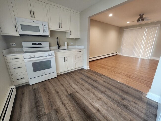 Photo - 6024 W Irving Park Rd