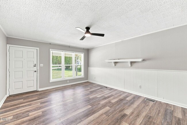 Photo - 1305 Erwin Rd