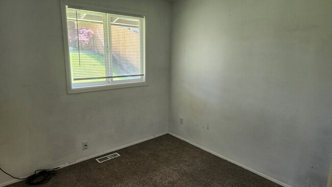 Photo - 3 Bed/1 Bath Suburban House in Ferndale