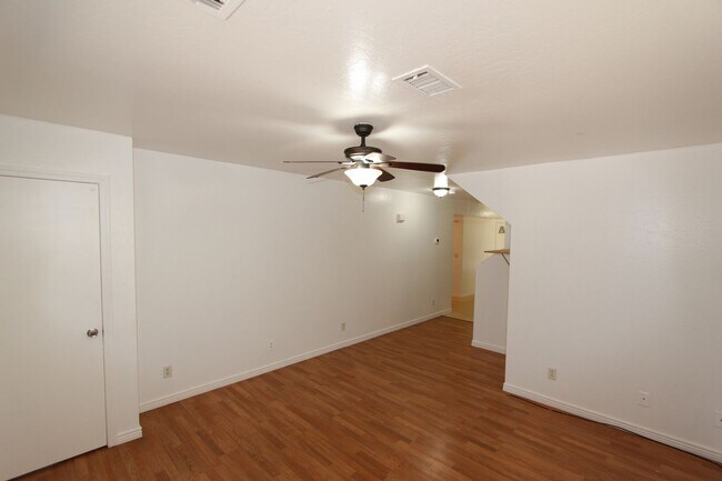 Photo - Spacious East Side 3BR Townhome with Fenced Yard