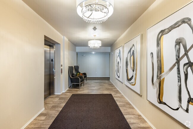 Casaloma Towers Apartment