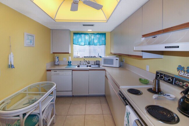 Photo - Saybrook Seasonal Condo for Rent Unit 19