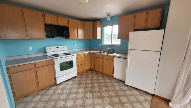 63647/63649 Andrews Rd