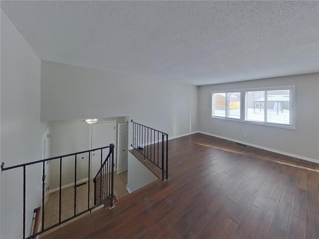 Photo - 1442 Laurel Ave